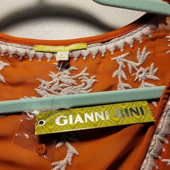 Gianni Bini blouse mid Sleeve Women's large 🔸️/ white embroidery NWT - Picture 5 of 7